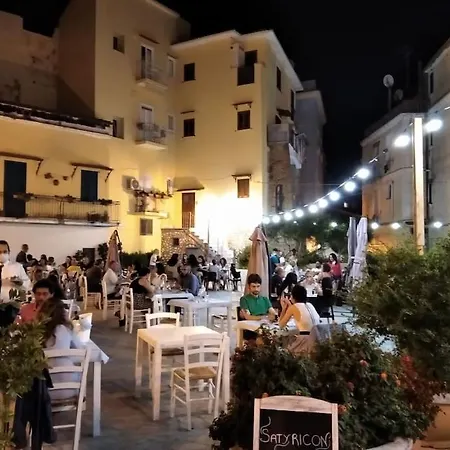 Hébergement de vacances Graziosa Casetta A Due Piani Formia