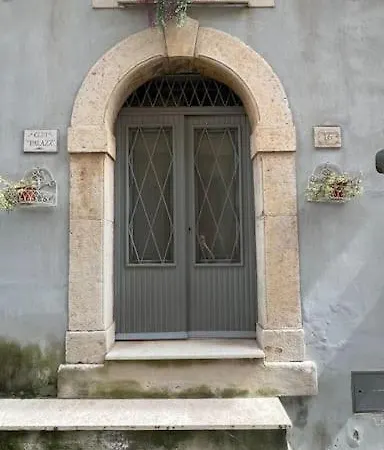 Graziosa Casetta A Due Piani Formia